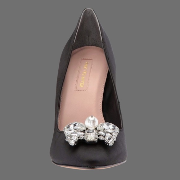 🆕Luxe Black Satin Pump w/Embellished Vamp - Picture 5 of 10